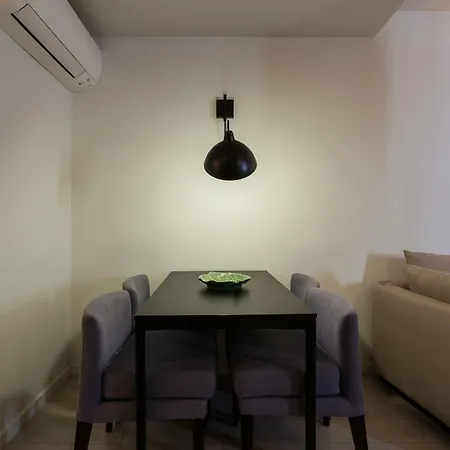 Martim Moniz - Tram 28 *