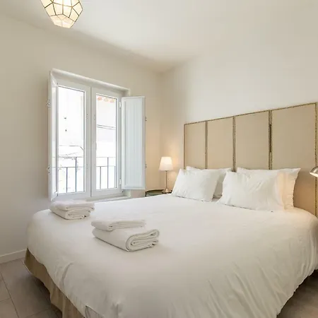 Martim Moniz - Tram 28 Lisboa