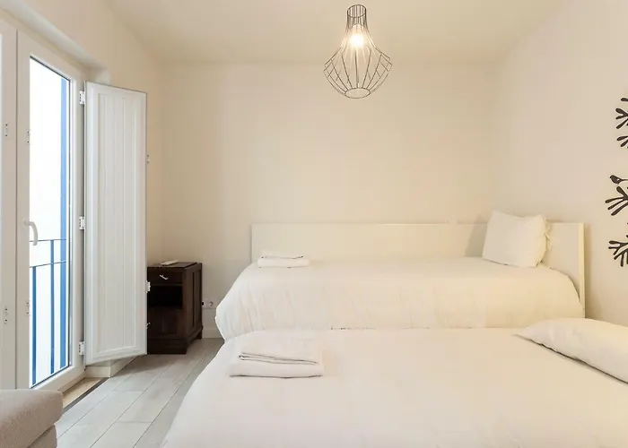 Apartman Martim Moniz - Tram 28 *