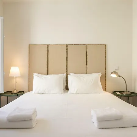 Martim Moniz - Tram 28 Lisboa